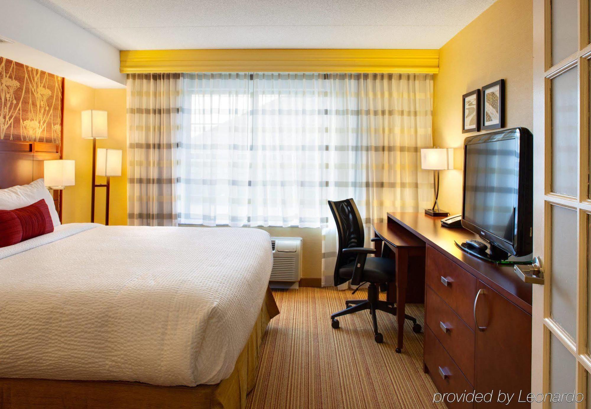 Courtyard By Marriott London Hotel Luaran gambar